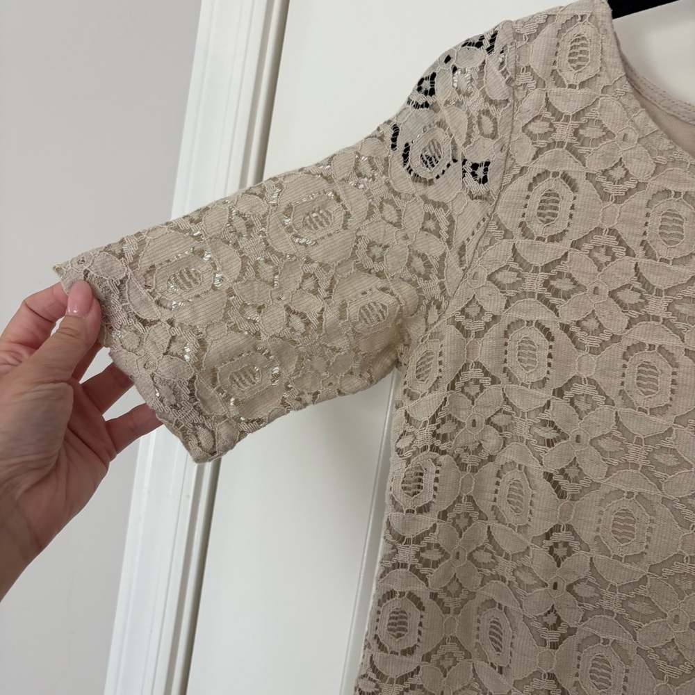 Banana Republic Women’s Beige Lace Mini Dress - Picture 4 of 9